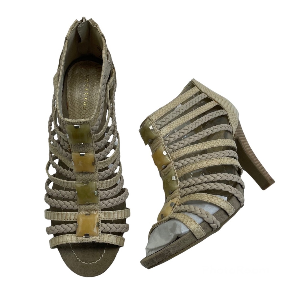Apostrophe Fiona strappy heels Size 11 M